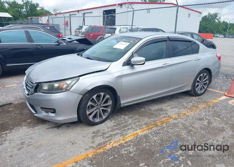 2015 Honda Accord Sport из США, поврежденный, VIN 1HGCR2F57FA095968